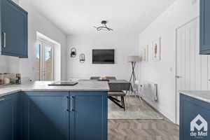 Photo 17- click for photo gallery